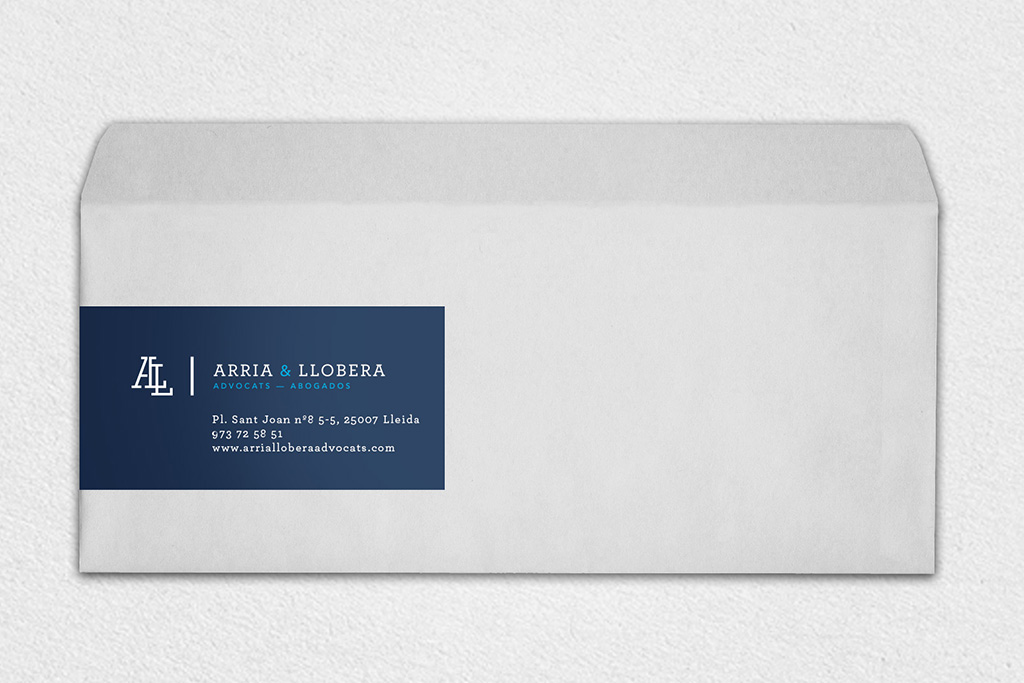 Disseño del sobre para Arria Llobera Advocats Lleida. Disseny del sobre per a Arria Llobera Advocats Lleida.